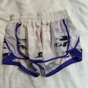 lululemon athletica Lined White and Purple Athletic Shorts - size 6